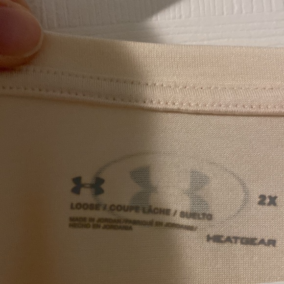 Under Armour Heatgear V-Neck - Picture 2 of 2